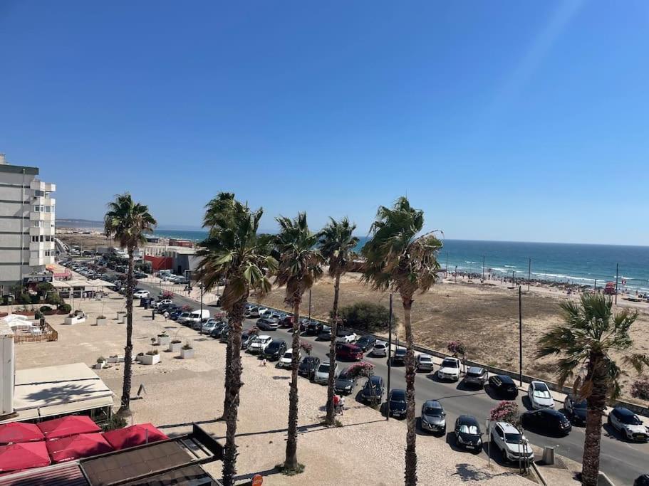 The View Costa Caparica Apartment กอสตา ดา กาปาริกา ภายนอก รูปภาพ